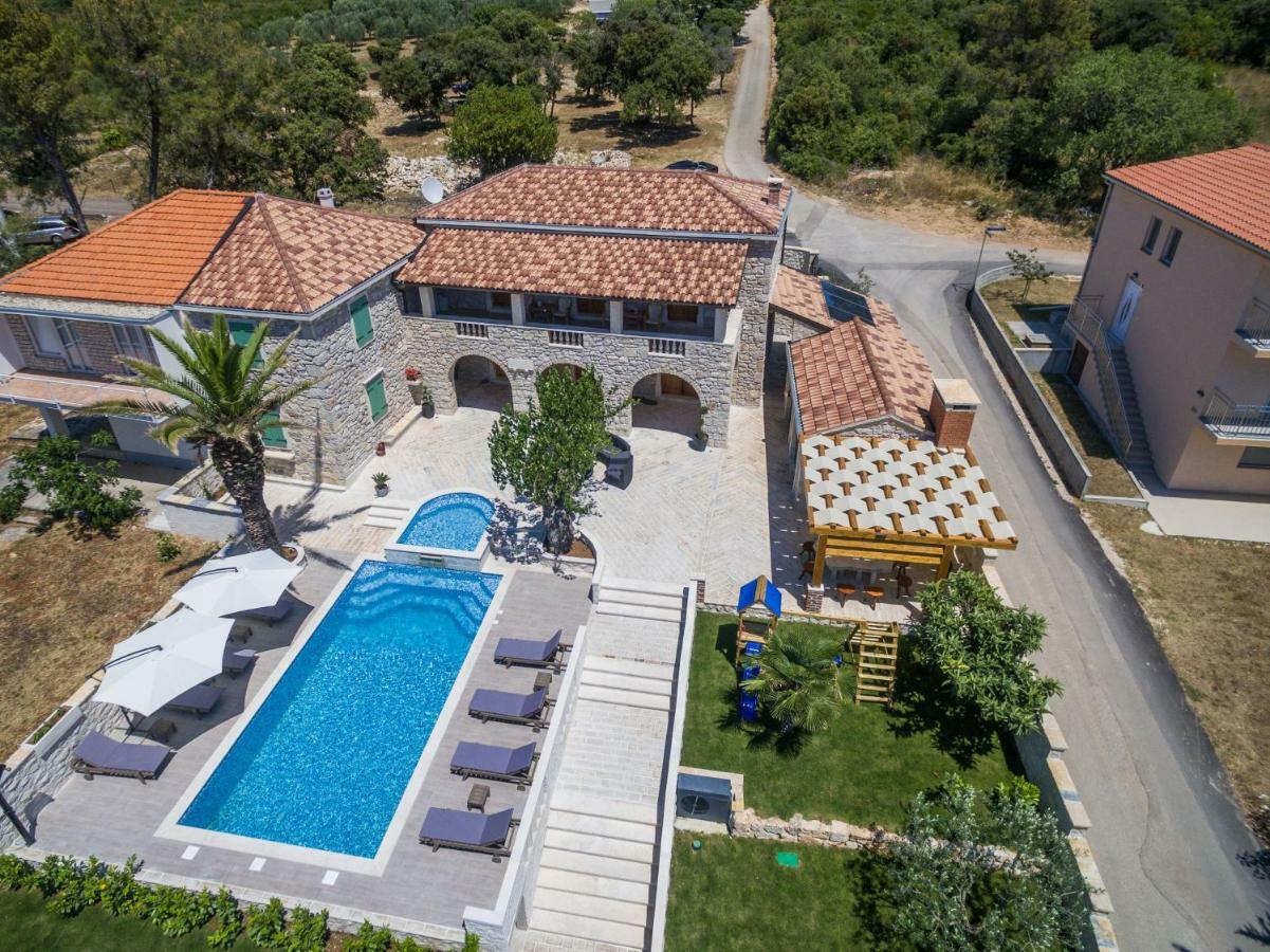 Villa Dumina Sukošan Eksteriør bilde